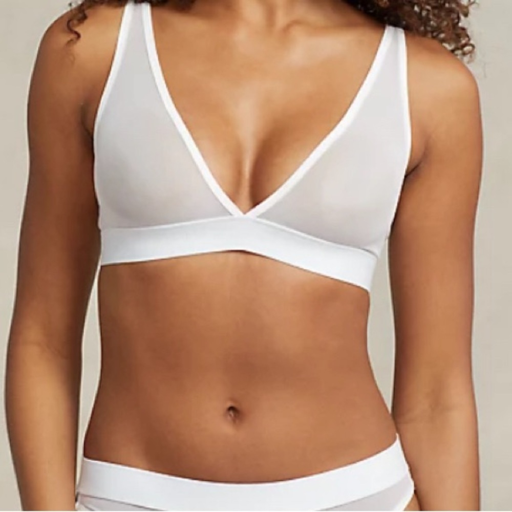 Polo Ralph Lauren Mesh Unlined Plunge Bra.            COLOR: White Cloud